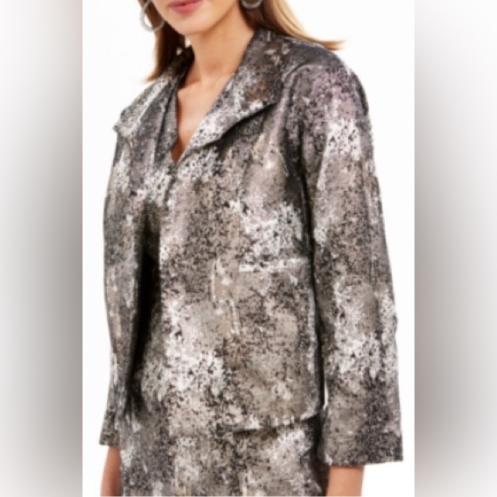 Natori Small Metallic Jacquard Black Silver Lined Long Sleeve Crop Open Jacket